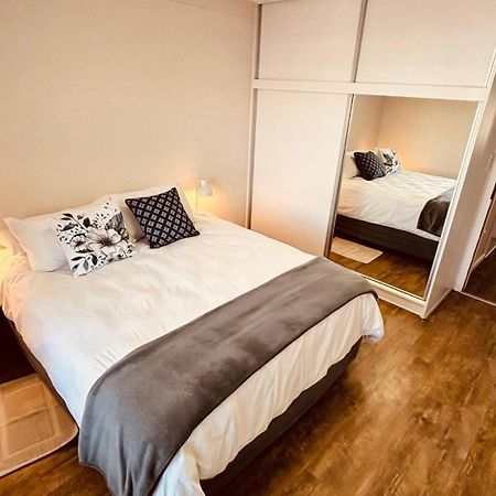 Nautilus 2 Bedroom Self-Catering Apartment Swakopmund Bagian luar foto