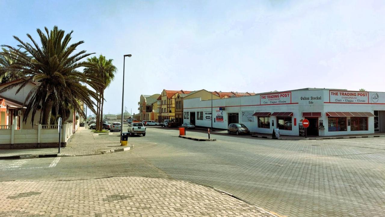 Nautilus 2 Bedroom Self-Catering Apartment Swakopmund Bagian luar foto