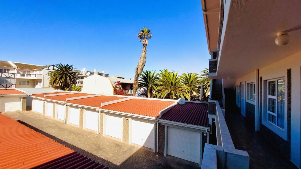 Nautilus 2 Bedroom Self-Catering Apartment Swakopmund Bagian luar foto