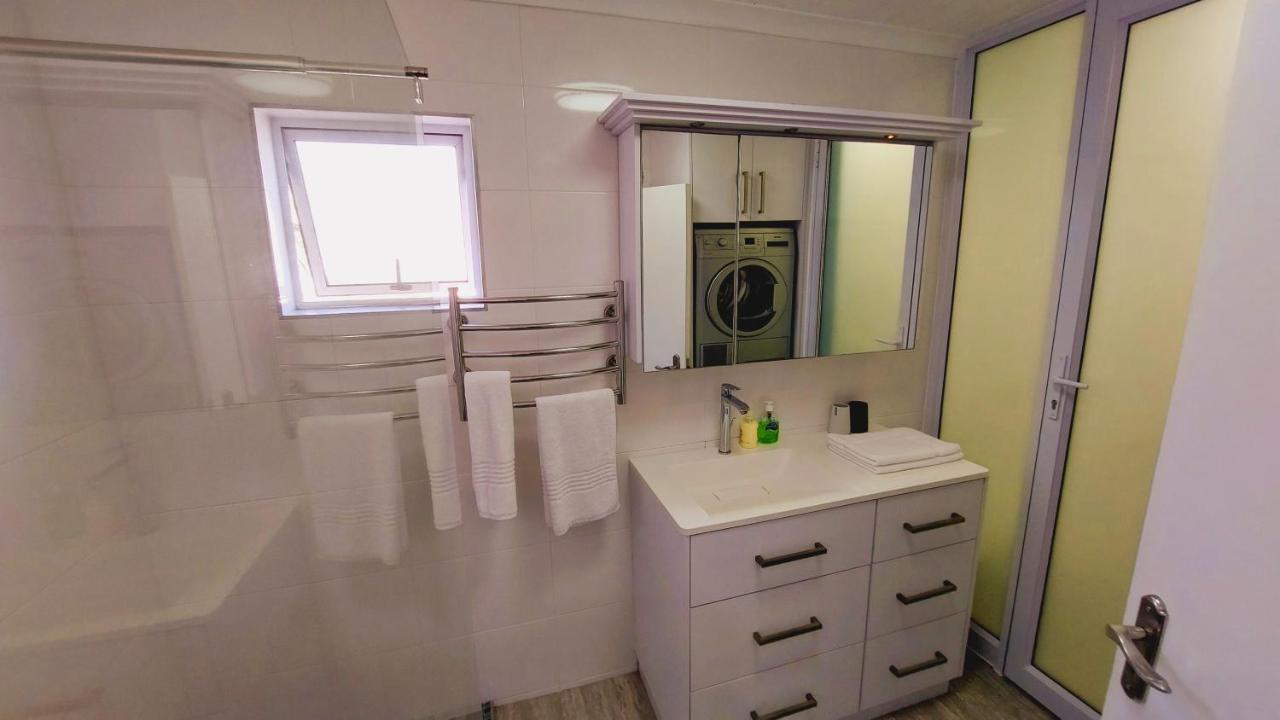 Nautilus 2 Bedroom Self-Catering Apartment Swakopmund Bagian luar foto